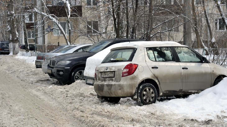 Верховный суд Татарстана признал незаконными штрафы за парковку на газонах